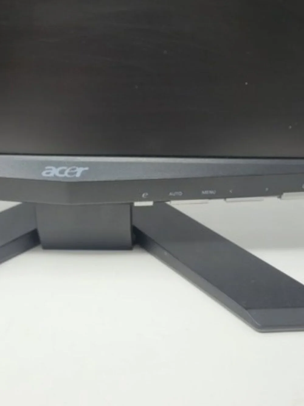 Acer X193W 19